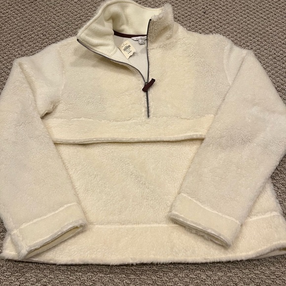 L.L.Bean signuature woman’s fleece size small- NWT - Picture 3 of 7